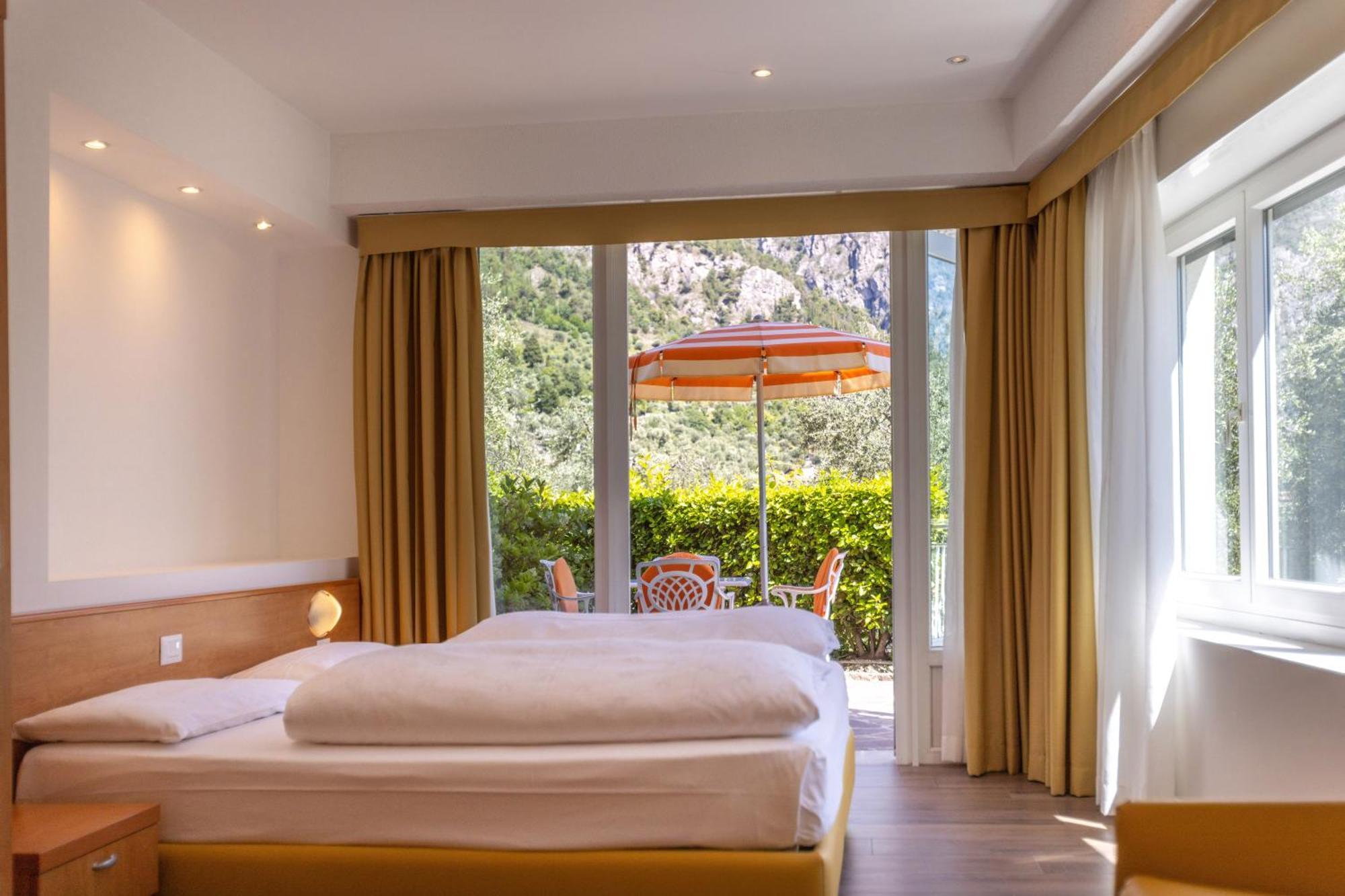 Hotel Villa Margherita Limone sul Garda Zewnętrze zdjęcie