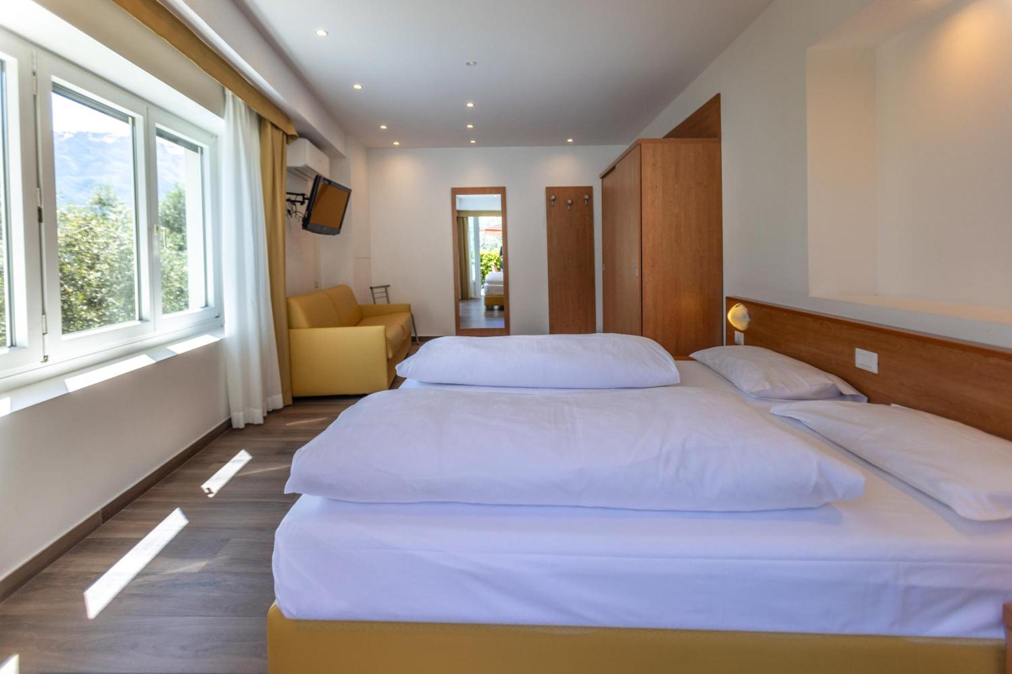 Hotel Villa Margherita Limone sul Garda Zewnętrze zdjęcie