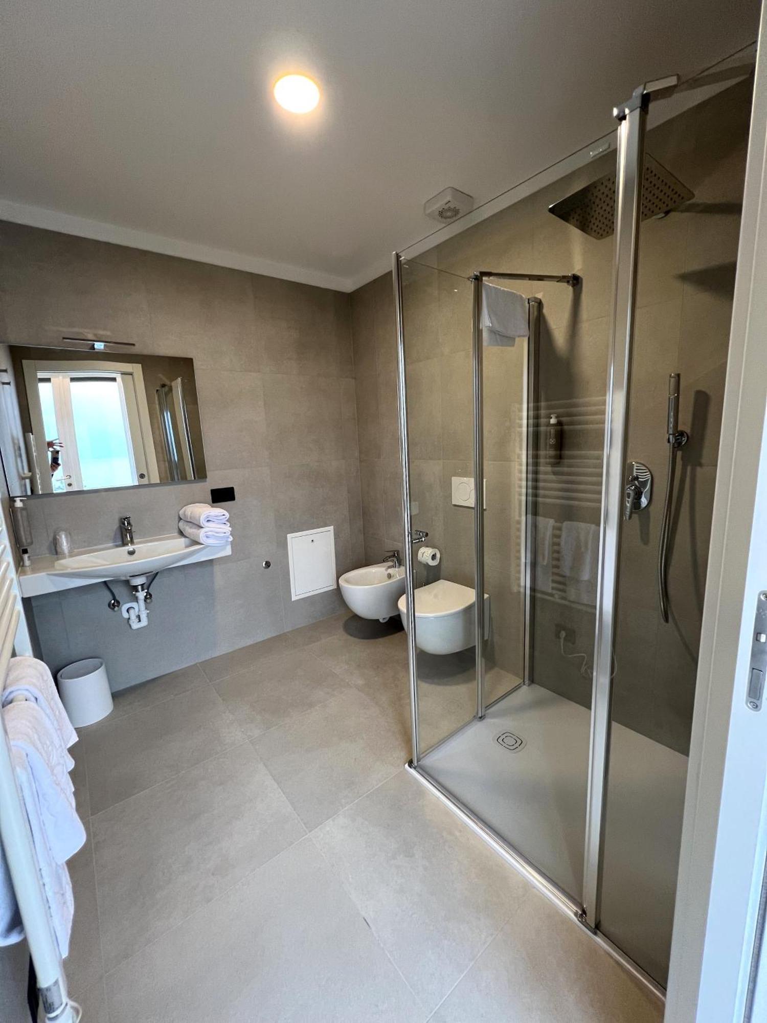 Hotel Villa Margherita Limone sul Garda Zewnętrze zdjęcie